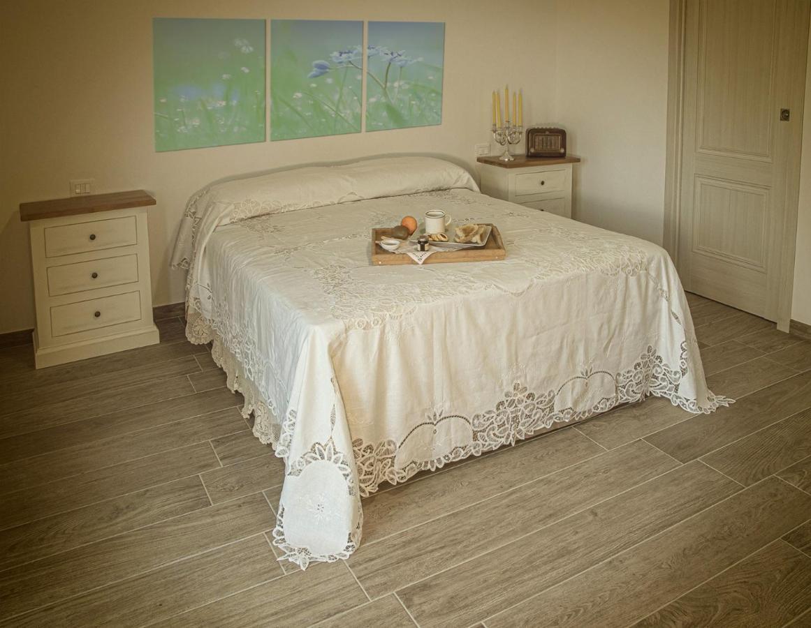 Agriturismo Albero Del Miele Βίλα San Rufo Εξωτερικό φωτογραφία